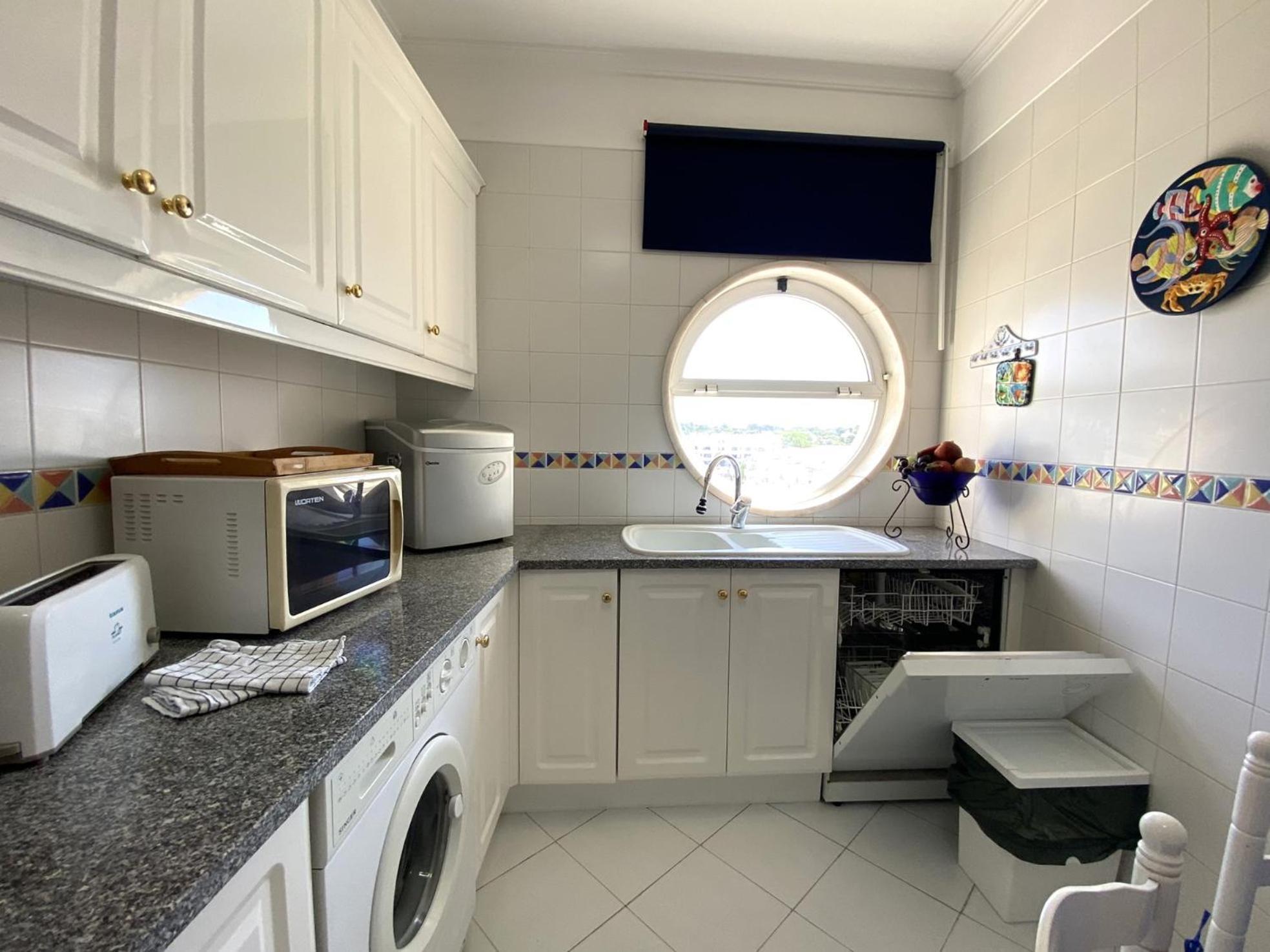 Vilamoura Central 6 With Pool By Homing Exterior photo